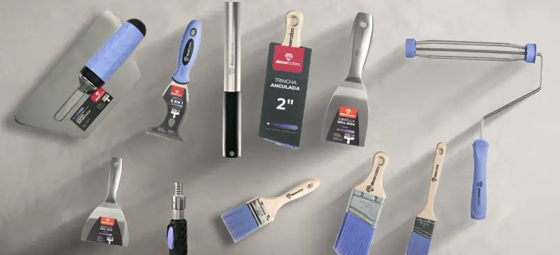 Descubra o Rolo microfibra 23cm lã
Desenvolvido para proporcionar cobertura uniforme e acabamento de alta qualidade.
Seu material em microfibra de lã retém mais tinta, reduz respingos e garante aplicação suave. Ideal para grandes superfícies, agiliza o trabalho e oferece resultado profissional.
Compatível com tintas à base de água e solvente, atende diferentes tipos de pintura. Perfeito para quem busca eficiência, durabilidade e praticidade em cada projeto.